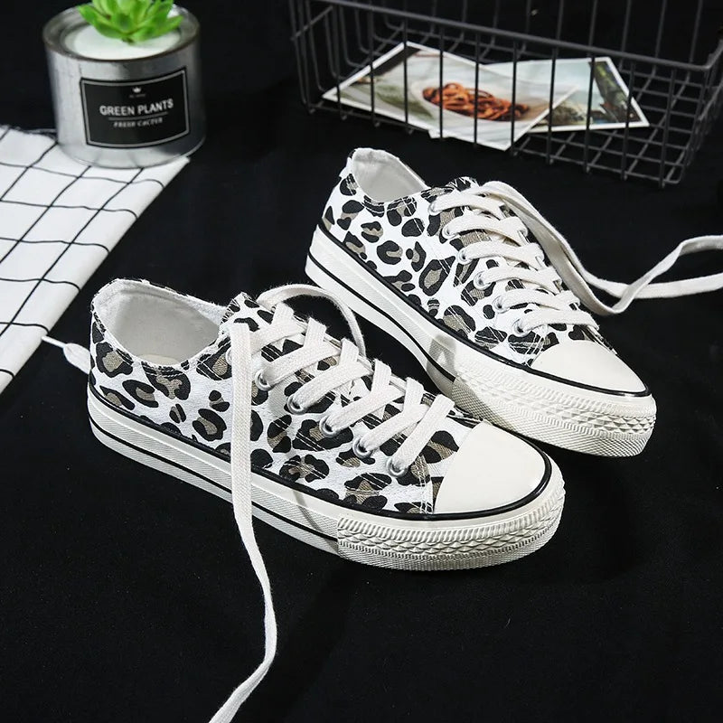 Fashion Sneakers Leopard Women Canvas Shoes Harajuku Classics Vulcanize Shoes Woman New Skateboard Shoes Ladies Loafers Casual